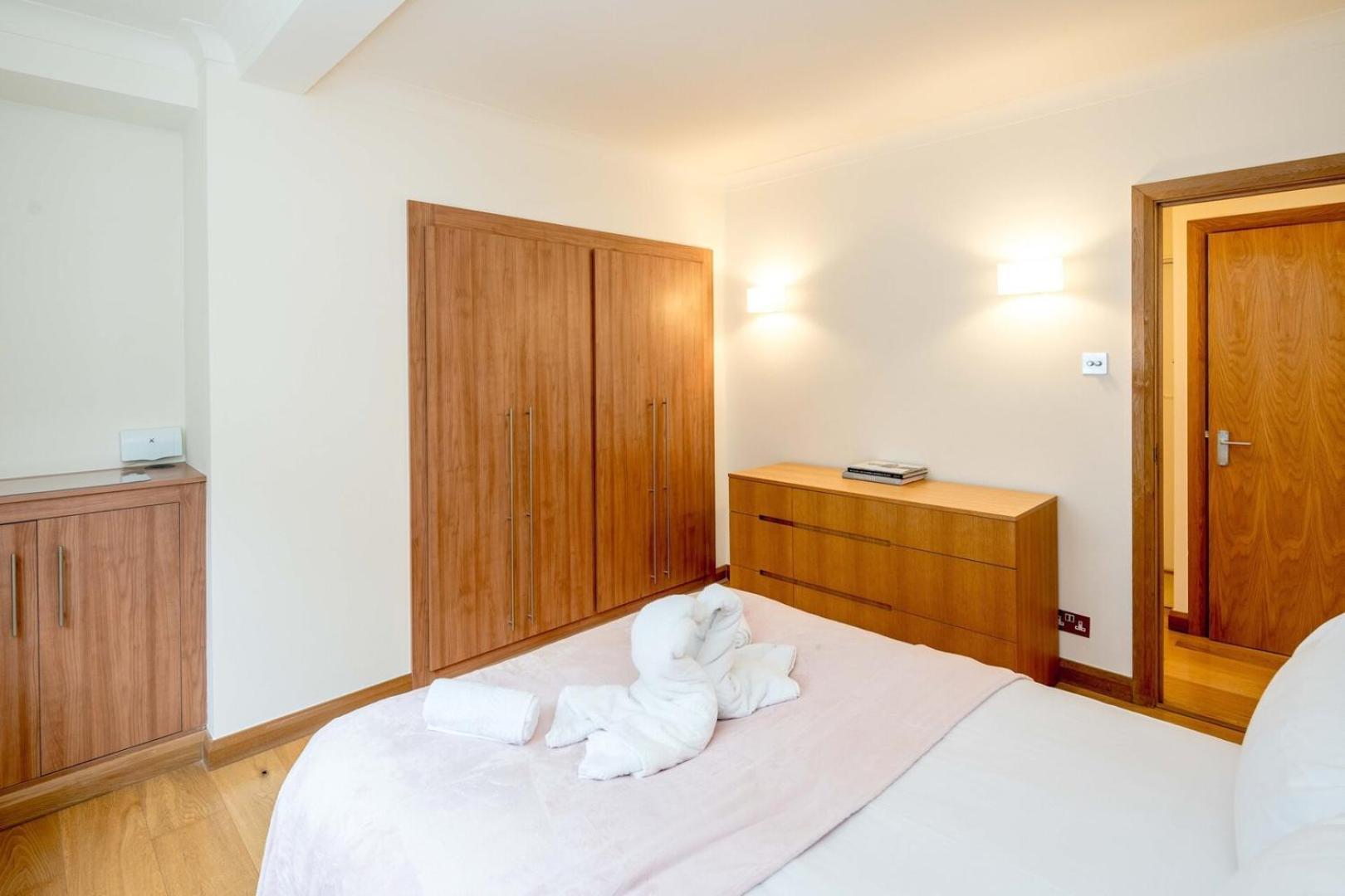 Bright 2-bed Flat Near St Paul's * Londra