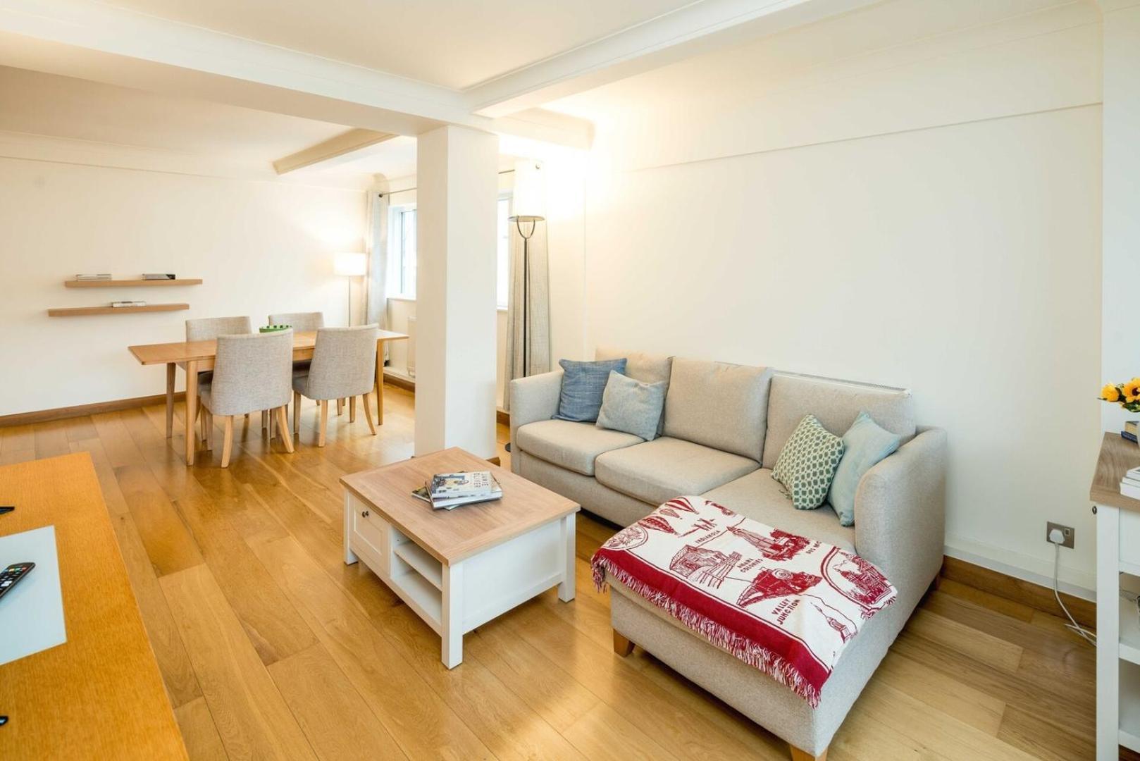 Bright 2-bed Flat Near St Paul's